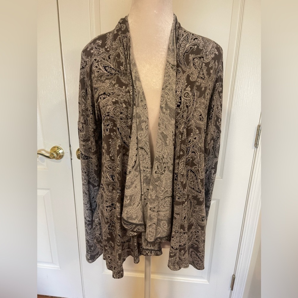 Warm Essentials grey black and white paisley print lightweight cardigan​​​​​​​​
